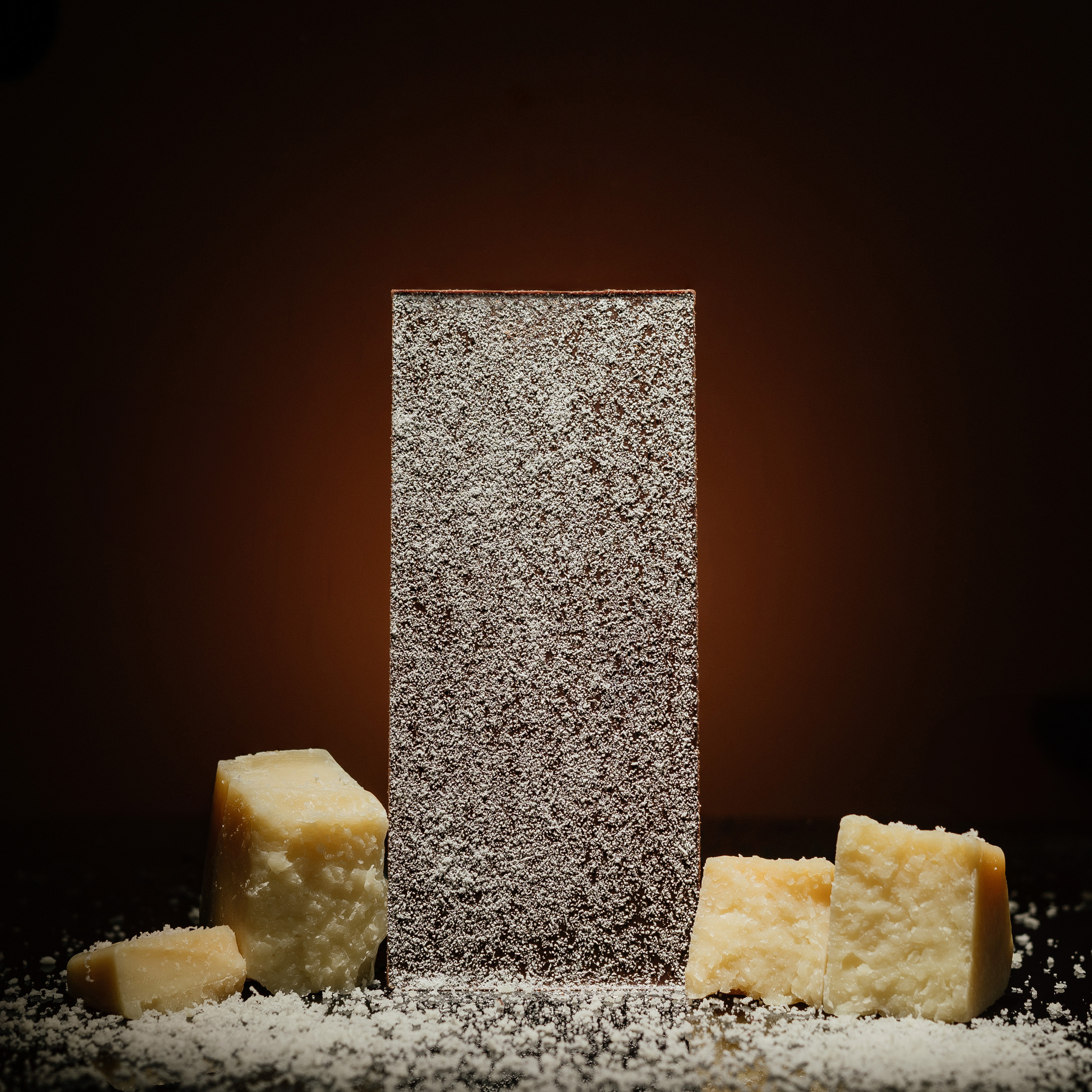 70% темный шоколад с сыром пармезаном из какао-бобов Боливия