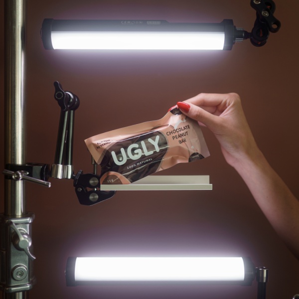 Арахисовый «UGLY» шоколадный батончик с нугой и карамелью 