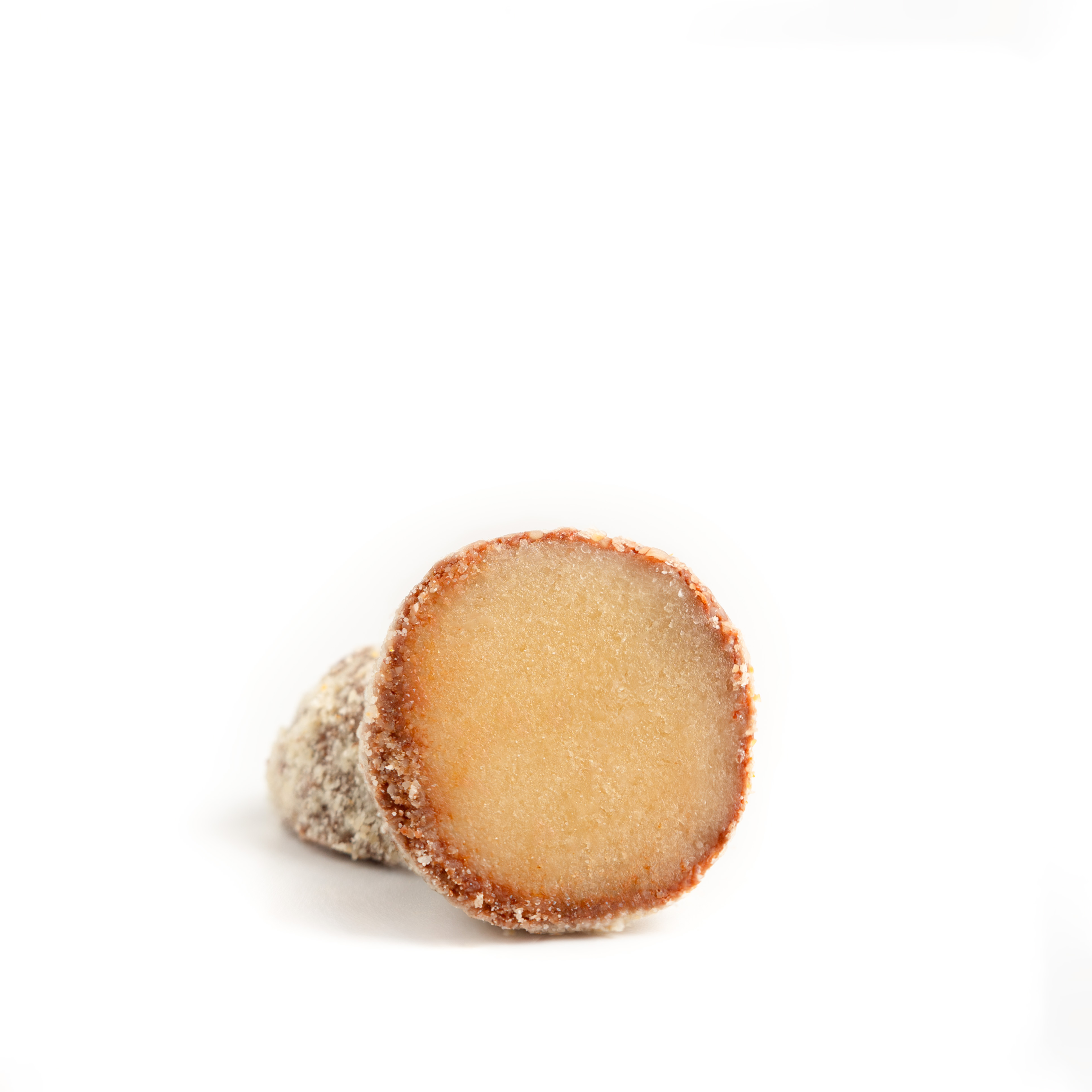 Конфеты с марципаном и ядром абрикоса в темном шоколаде  купить в интернет-магазине VERHOFF